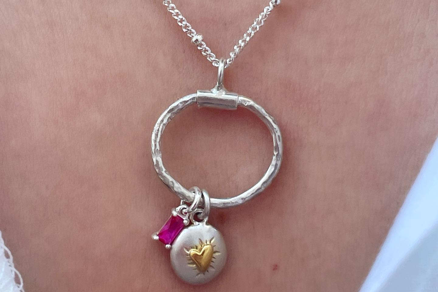 COLAR AMORI PRATEADO