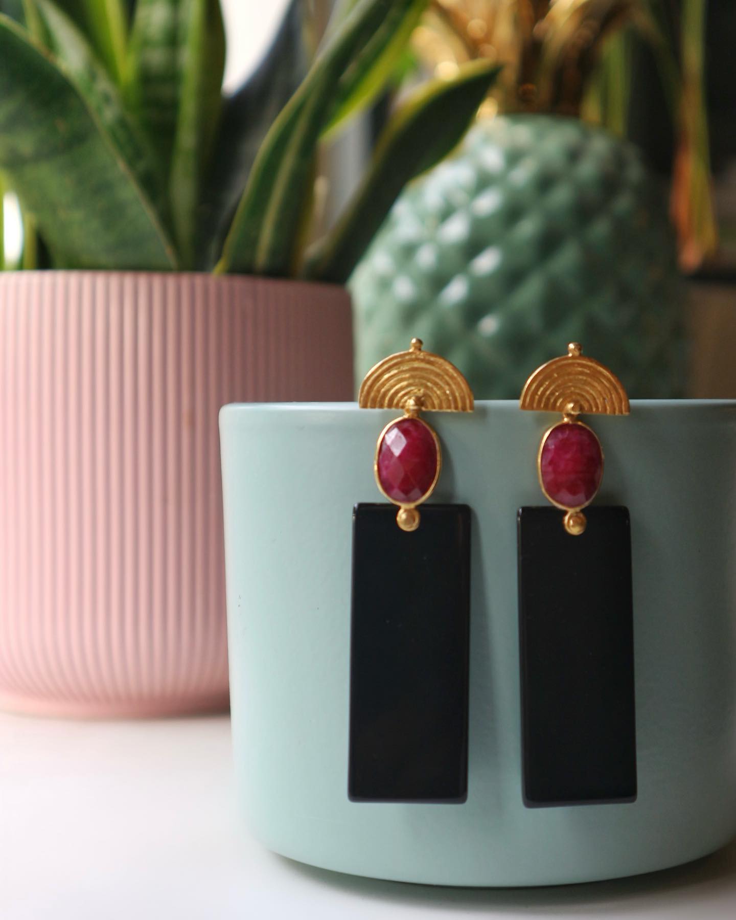 GOLDEN NAGOIA EARRINGS
