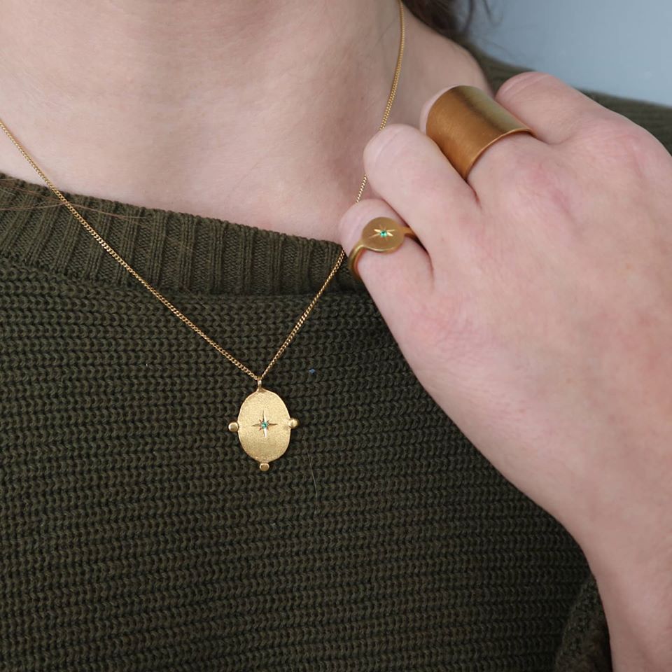 COLAR ESTRELA MIO II DOURADO