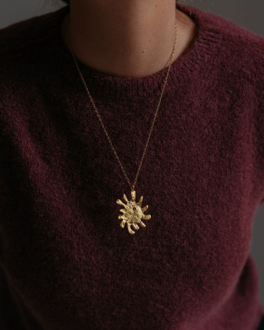 COLAR MIRÓ "Mulher diante do sol"